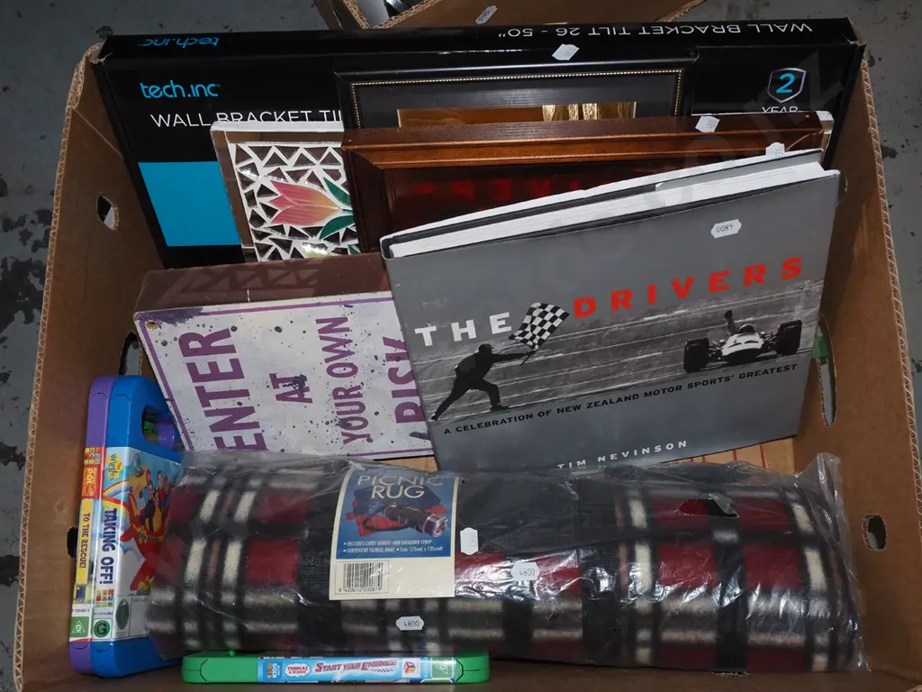 box; picnic rug, books, TV wall mount etc Image 1++