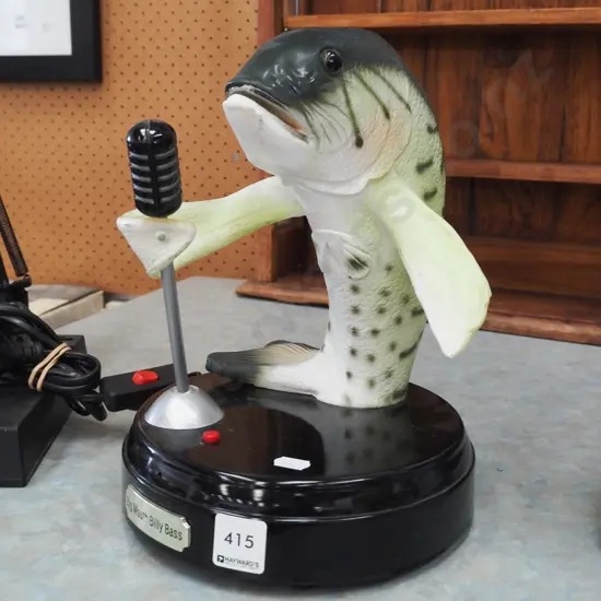Big Mouth Billy Bass singing fish