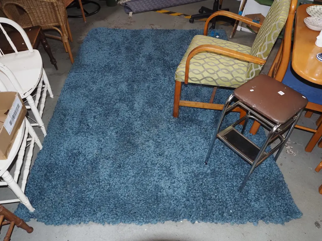 brand new, blue acrylic floor mat L2300 W1730 Image 1++