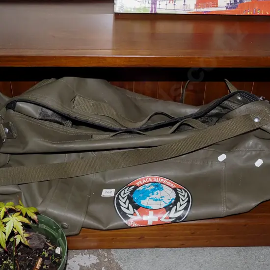 Swiss Army holdall