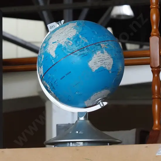 plastic world globe H350