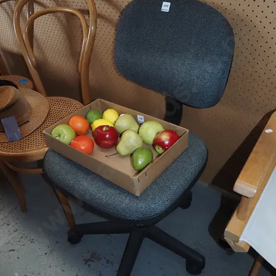 grey office chair