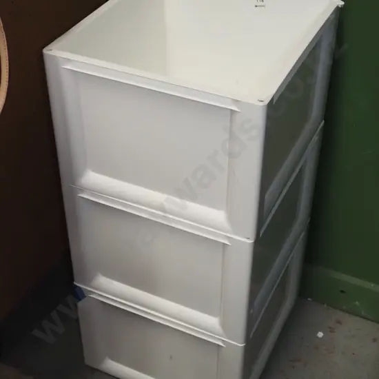 3x white plastic storage cubes
