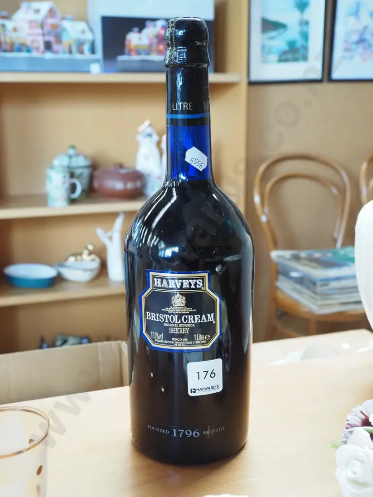 bottle of Harvey Bristol cream sherry 1L Image 1++