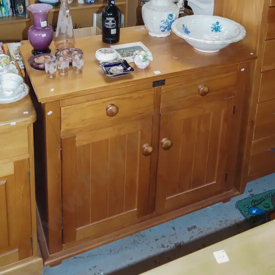 solid pine 2 door 2 drawer Ferngrove sideboard H910 W1060 D510
