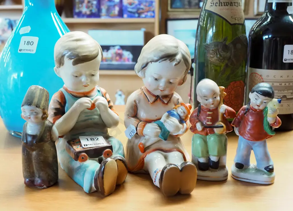 5x figurines Image 1++