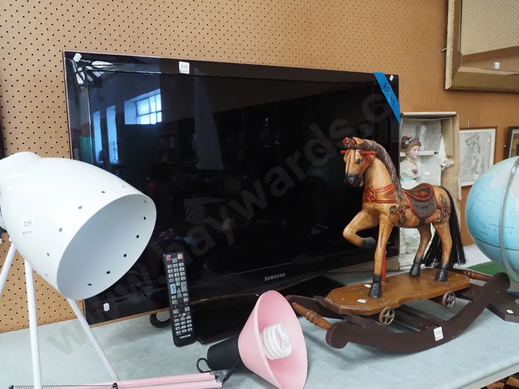 Samsung 40" TV Image 1++