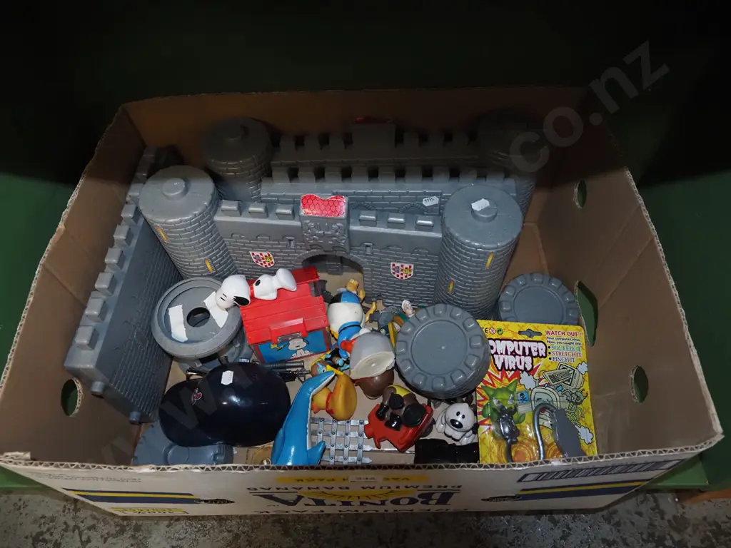 box; children's toys Image 1++