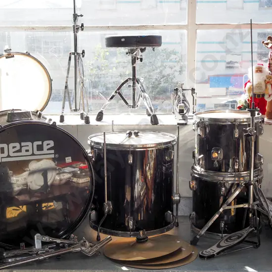 Peace drum kit