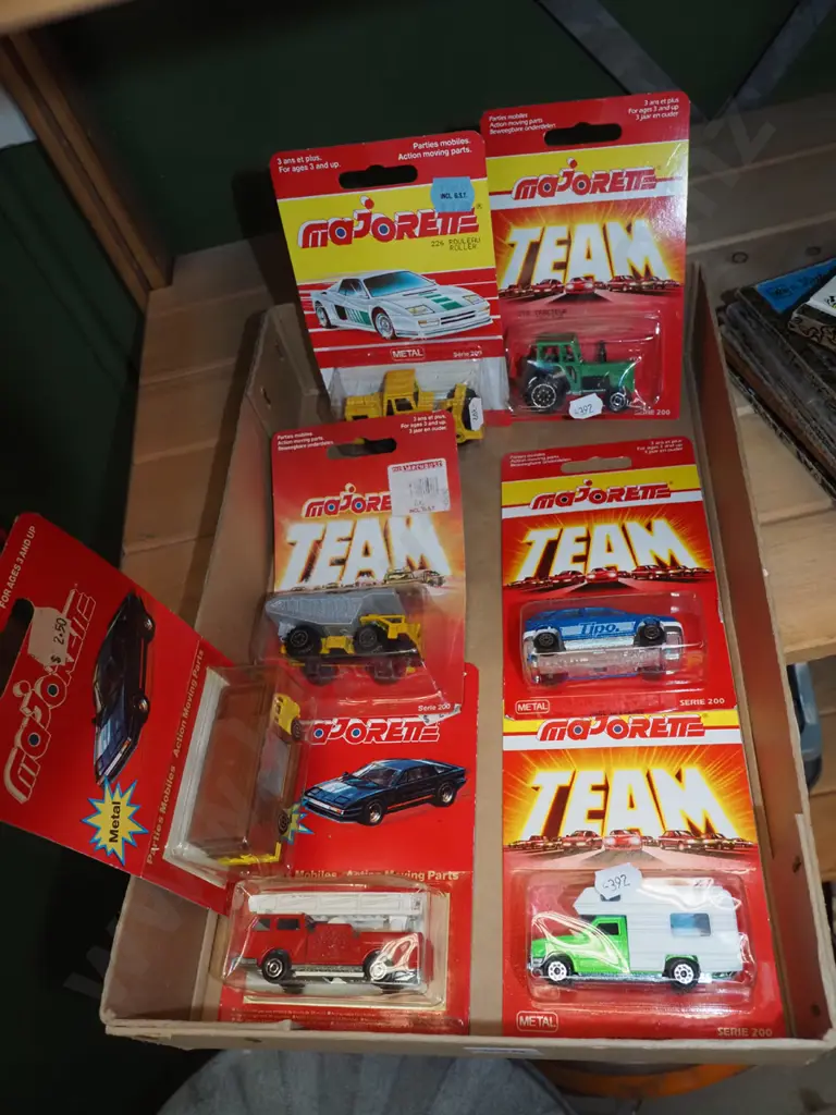 7x carded diecast models Image 1++