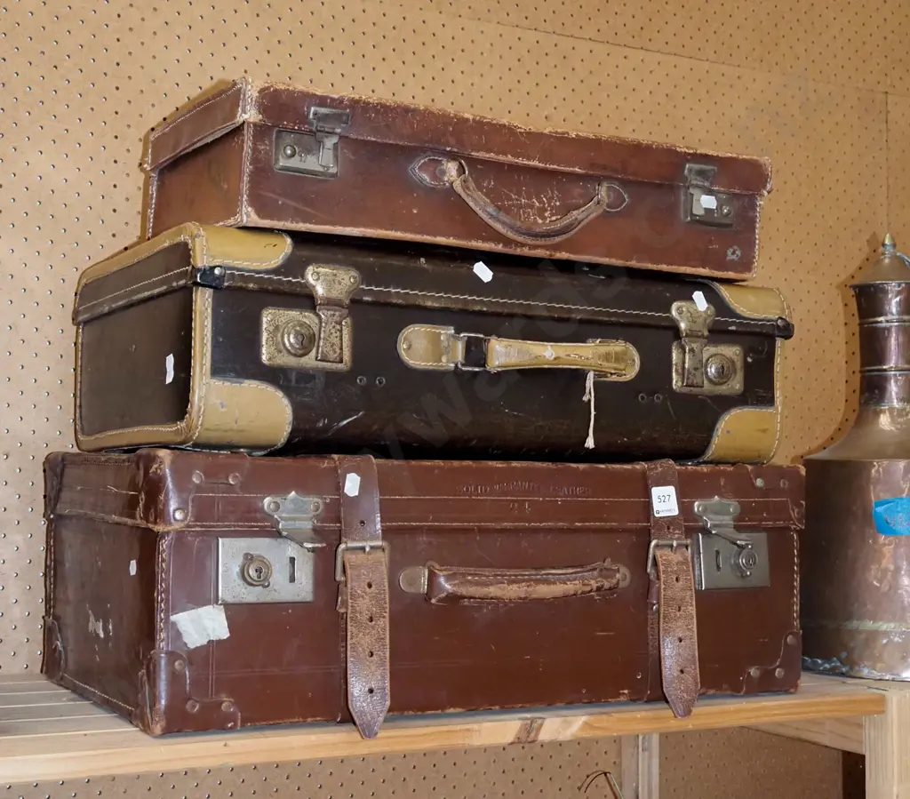 3x vintage suitcases Image 1++