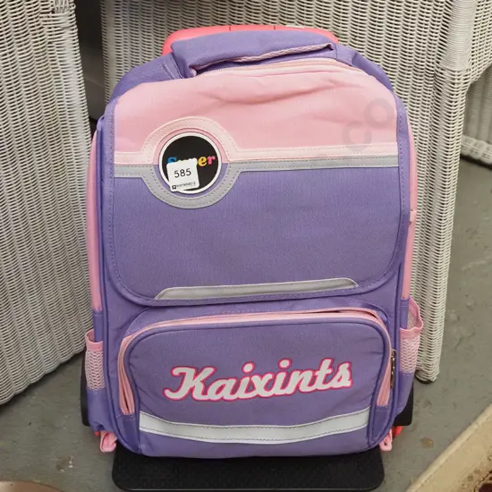 childs trundler bag