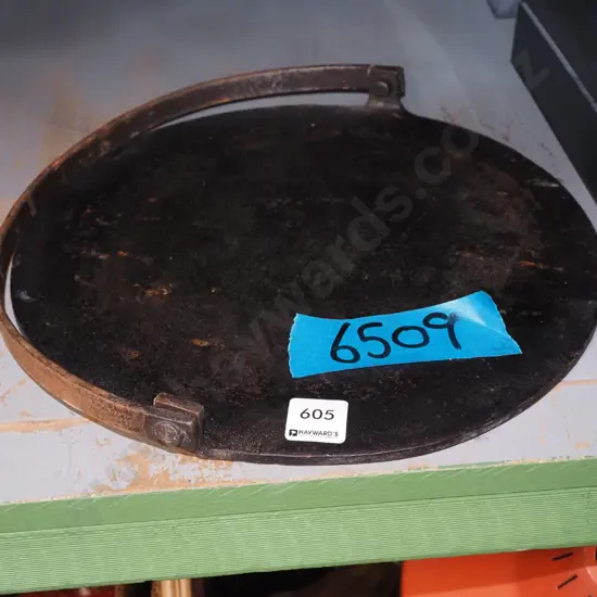 cast iron skillet