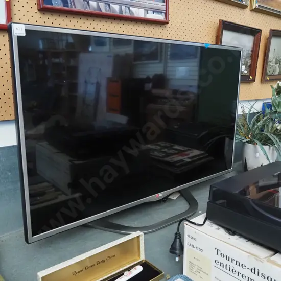 LG 42" TV