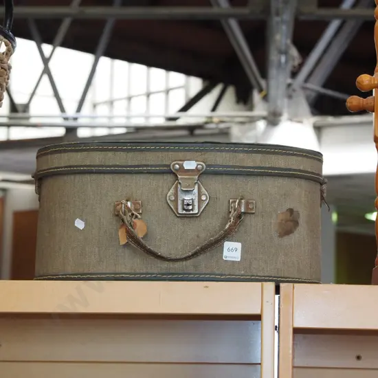 hat box