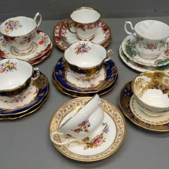 5 trios and 2 cups & saucers - Hammersley & Royal Albert