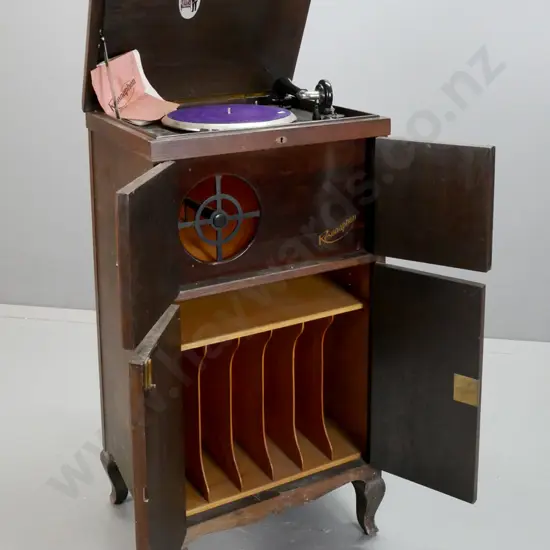 vintage Resonaphon wind up gramophone in oak cabinet - mechanism going but roughly, missing brake linkage,