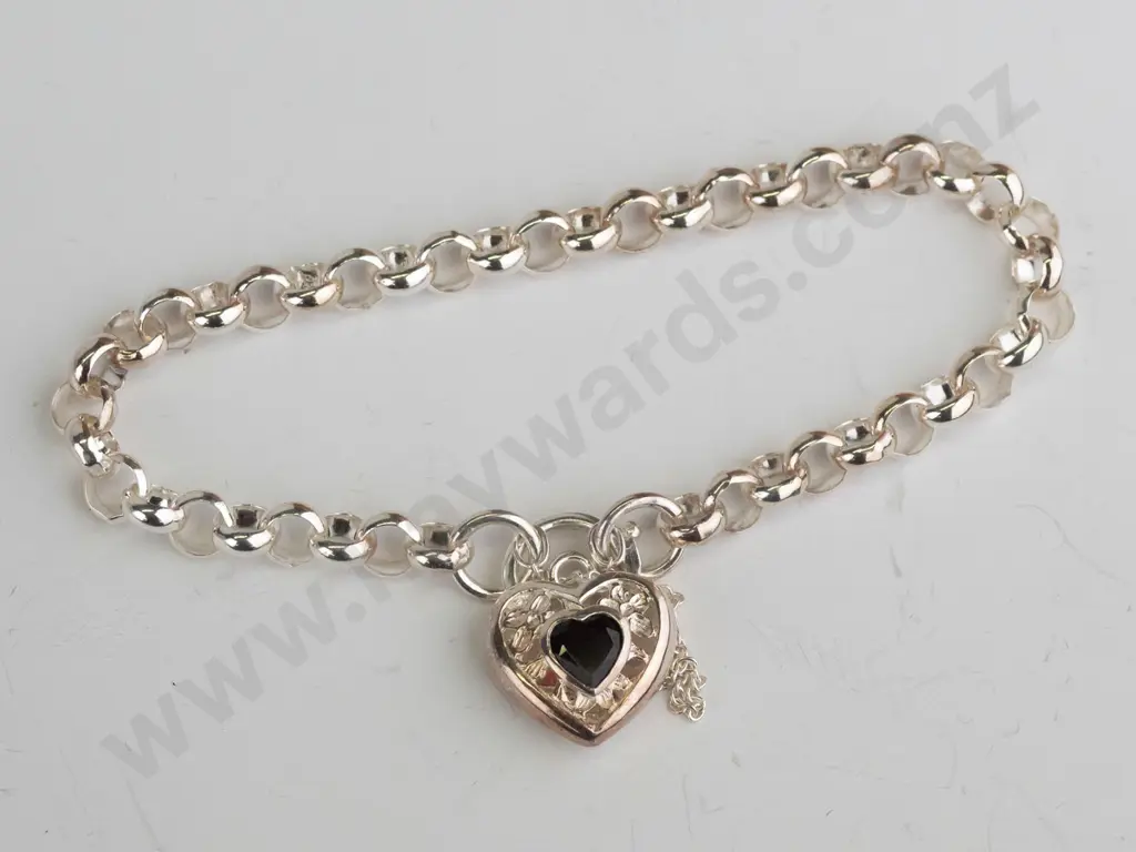 sterling silver belcher bracelet with pierced padlock catch Image 1++