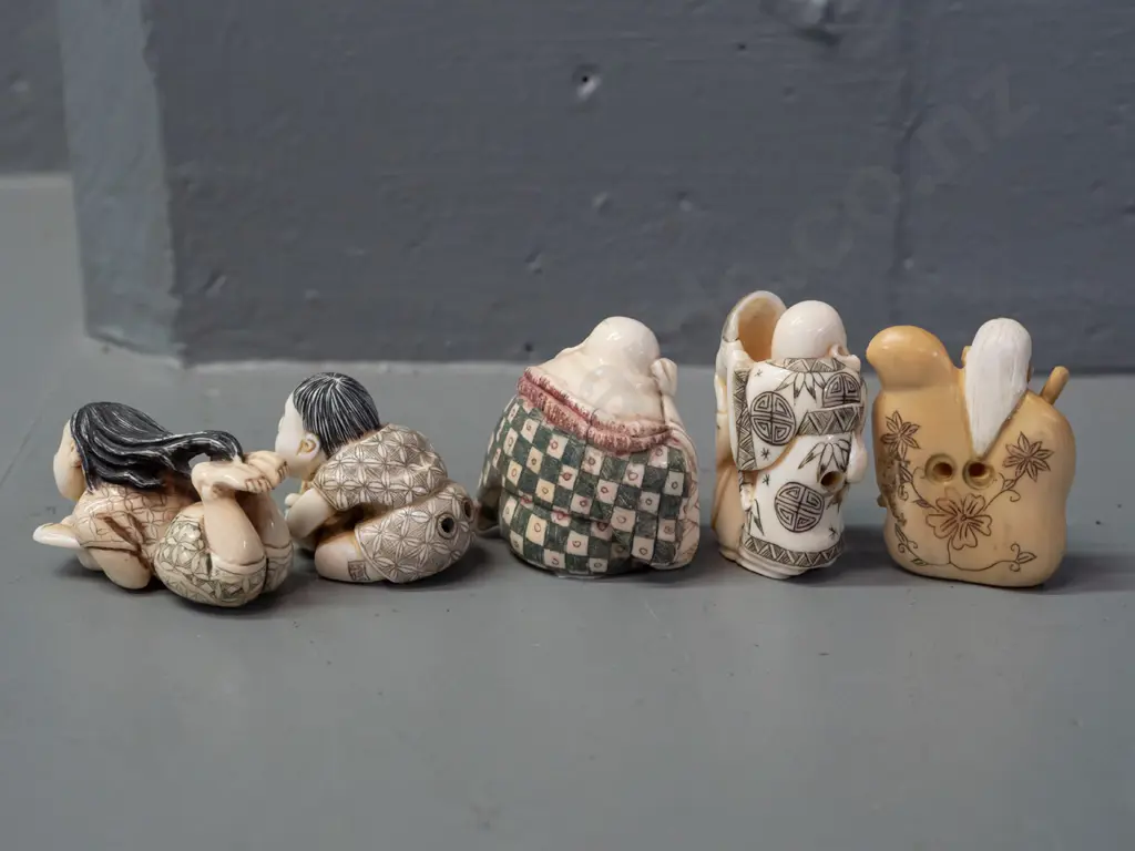 5 faux ivory or bone figures and/or netsuke Image 1++