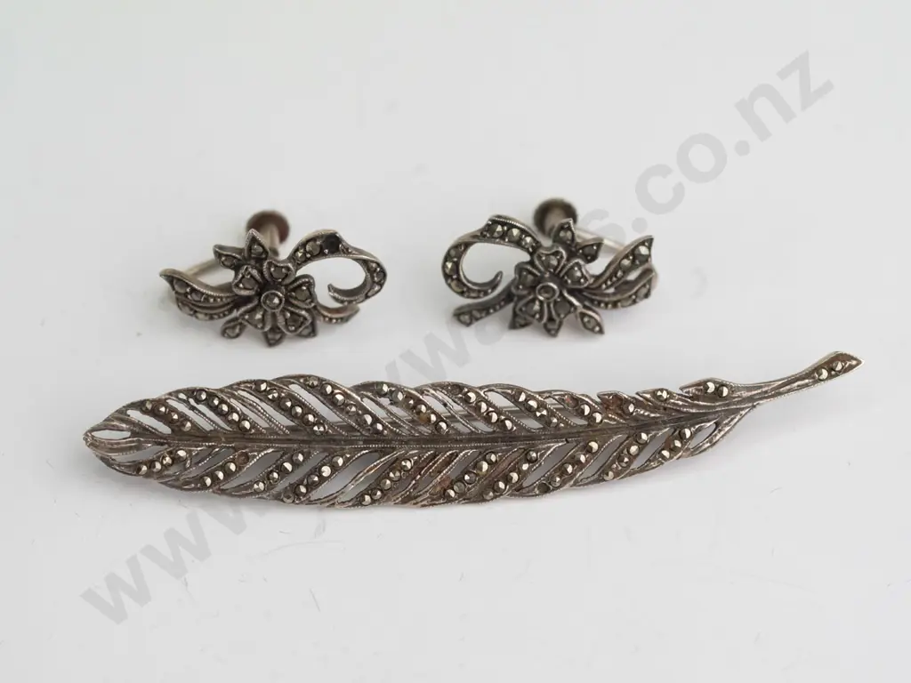 sterling silver and marcasite flower screw on earrings and leaf brooch Image 1++