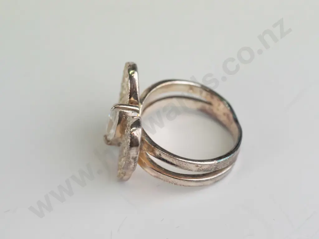 cz sterling silver butterfly themed ring - size  L Image 1++