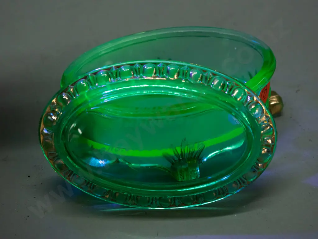 uranium glass lidded trinket with gilt trim, marked M Robertson - Dunedin exhibition 1925-26 - some wear to gilt, nice Image 1++