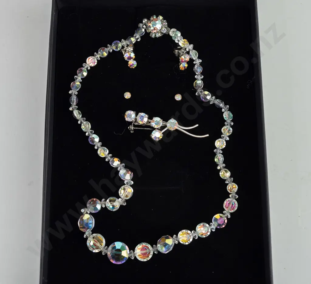 crystal earring, brooch and necklace set Image 1++