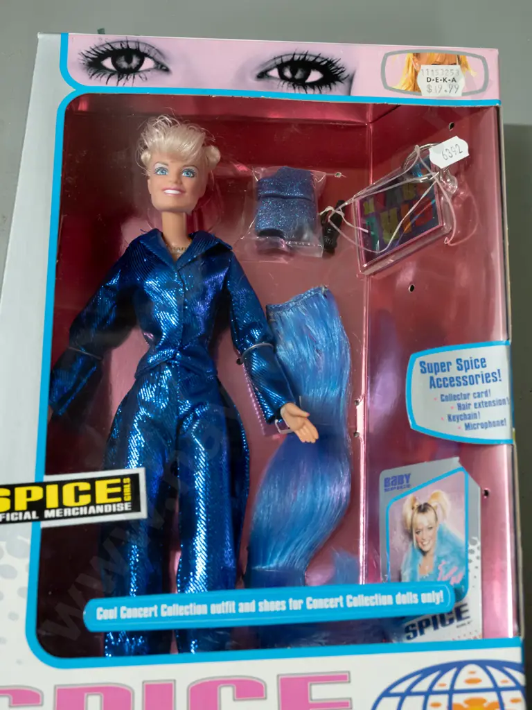 Spice Girls Concert Collection figures in original boxes with accessories - Galoob Toys - 1998 Emma and Melanie Image 1++