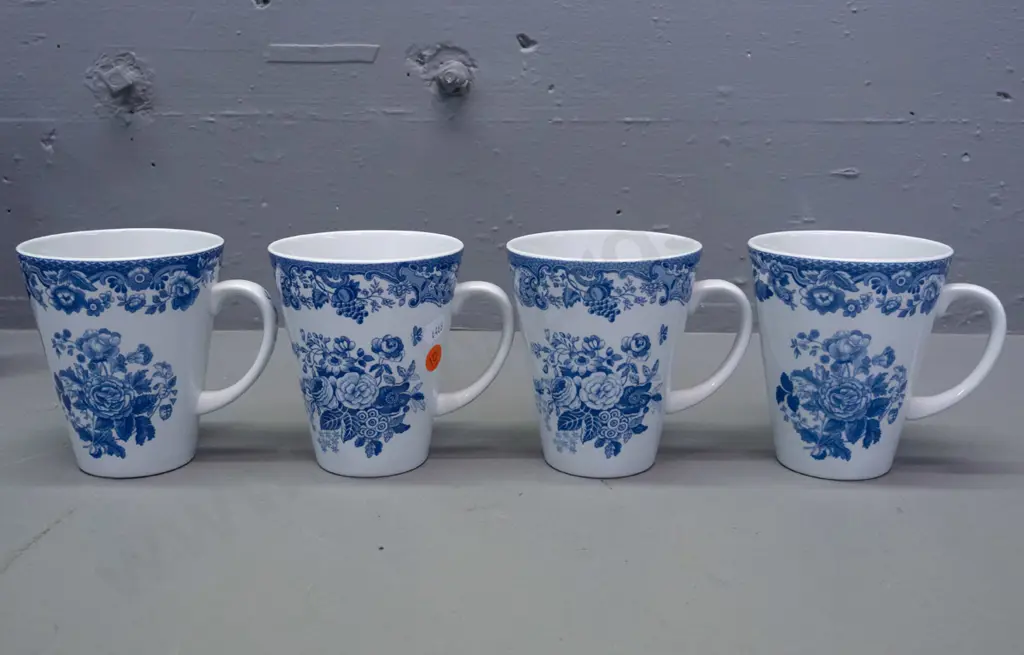 4 Spode Blue Room Collection rose pattern mugs H-110 Image 1++