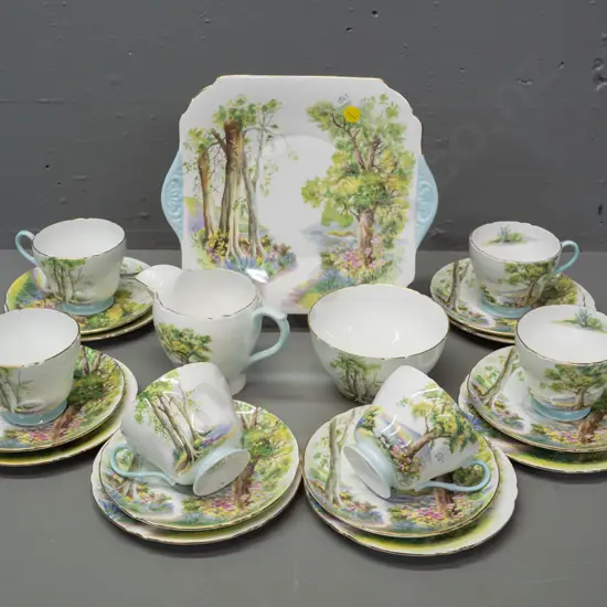 Shelley "Woodland" pattern 21-piece tea set