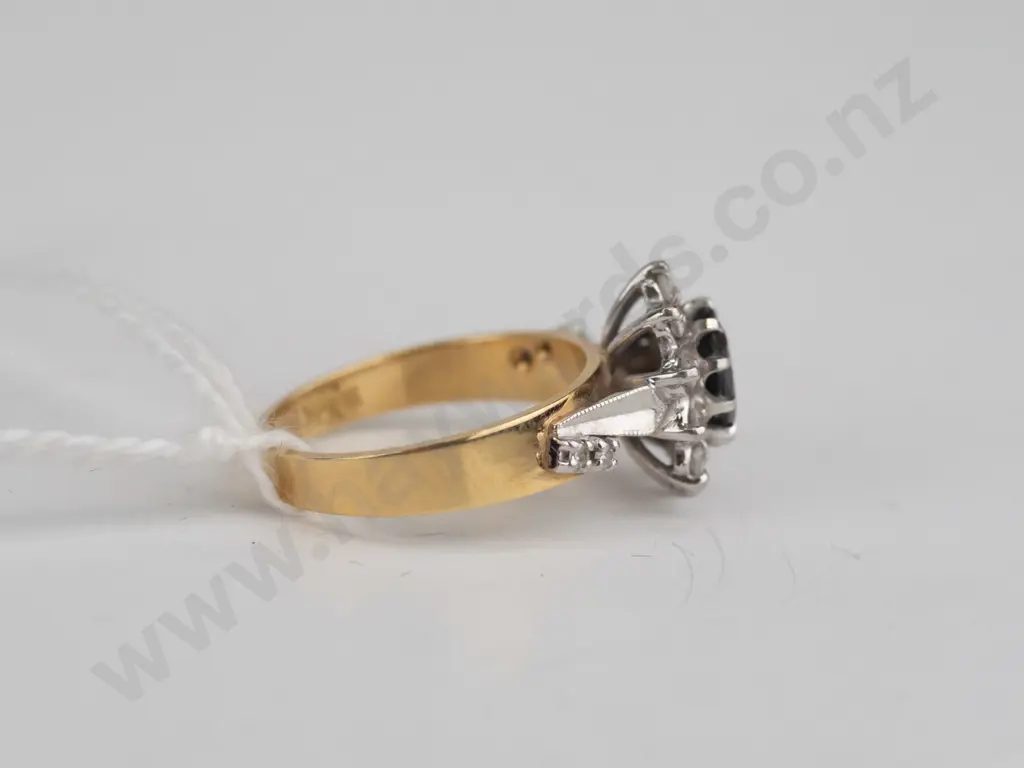 18ct sapphire & diamond ring 4.7 gms size N.5 Image 1++