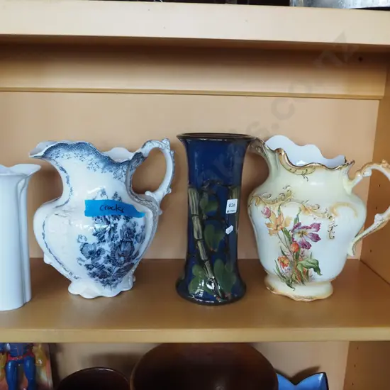 shelf; wash jugs, vases Tallest vase H295