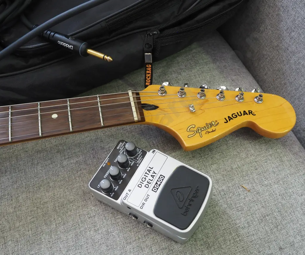Fender Squire Jaguar electric guitar, includes leads, soft carry case, delay pedal, tuner. Image 1++