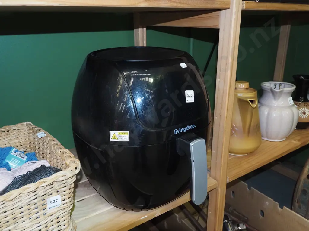 Living and Co air fryer Image 1++