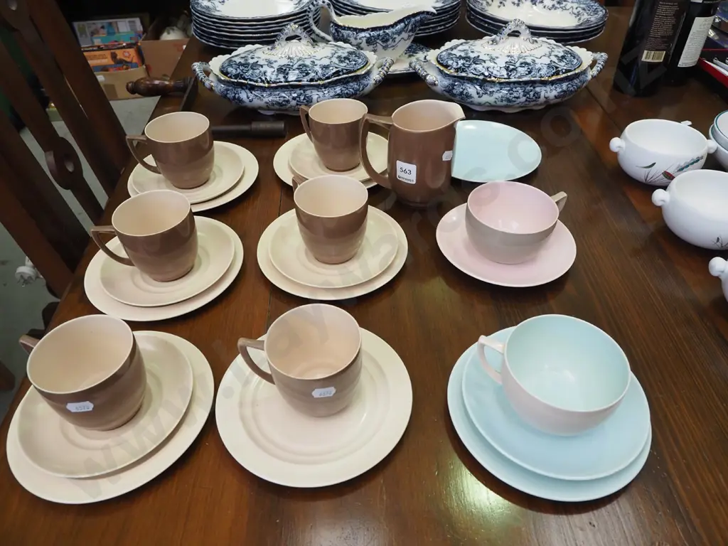 Branksome trios, milk jugs, cups, saucers Image 1++