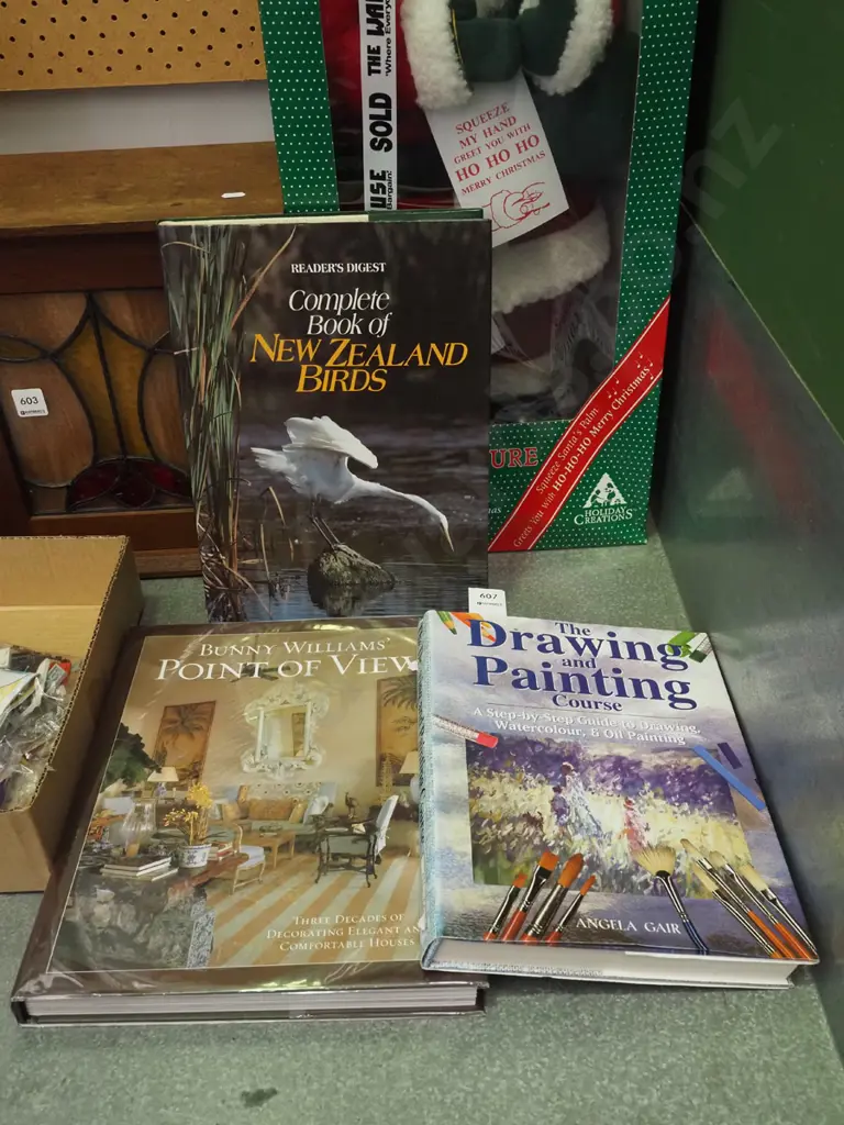 3x books Image 1++