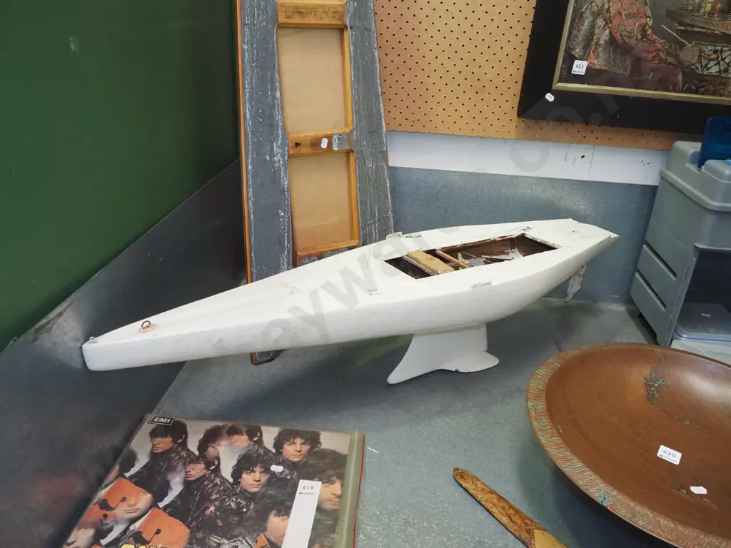 restorer's part pond yacht L1202 Image 1++