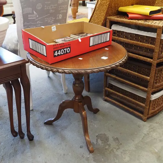 pie crusted mahogany wine table
