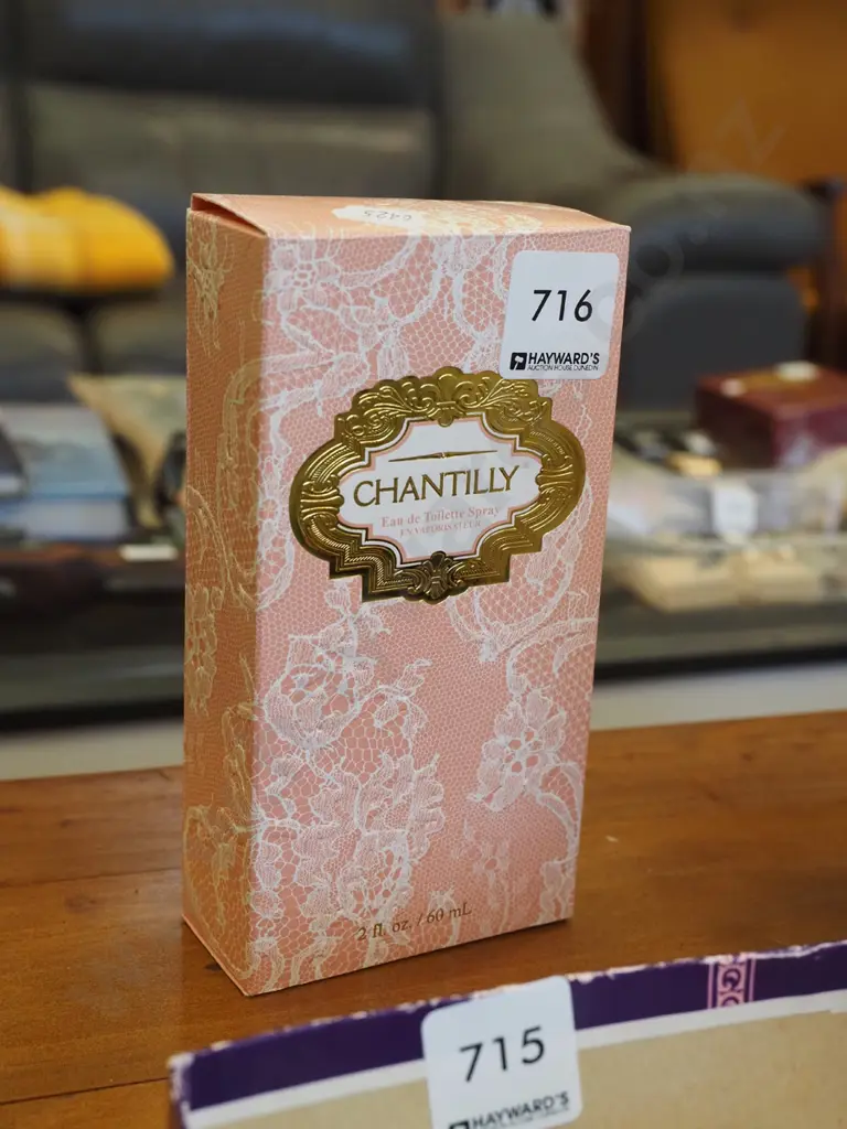 boxed as new Chantilly eau de toilette 60ml Image 1++