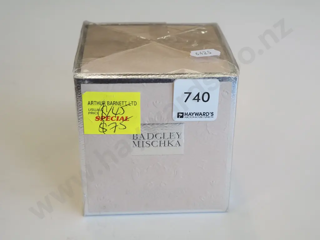 boxed as new Badgley Mischka eau de parfum 30ml Image 1++