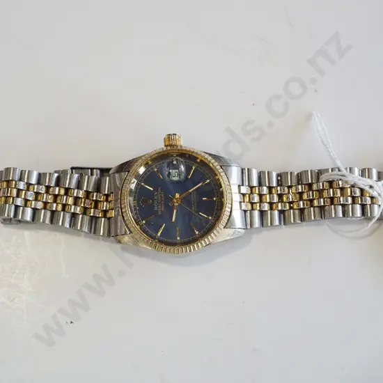 men's wristwatch