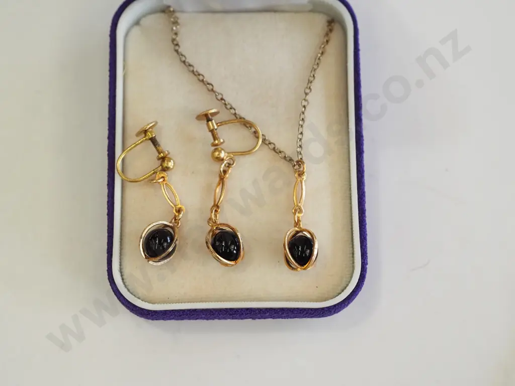 gold filled necklace & clip on earring set Image 1++