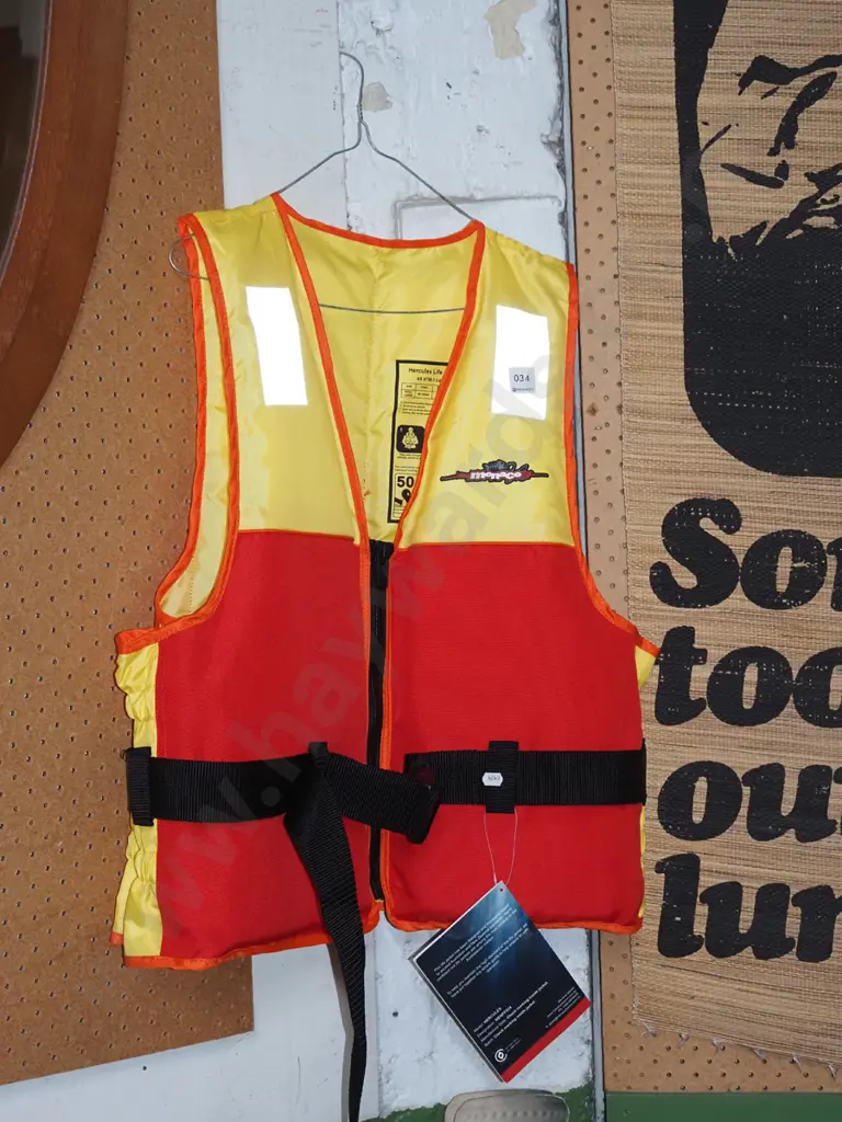 as new Menace large adult life jacket Image 1++