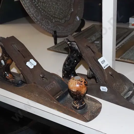 2x rusty hand planes