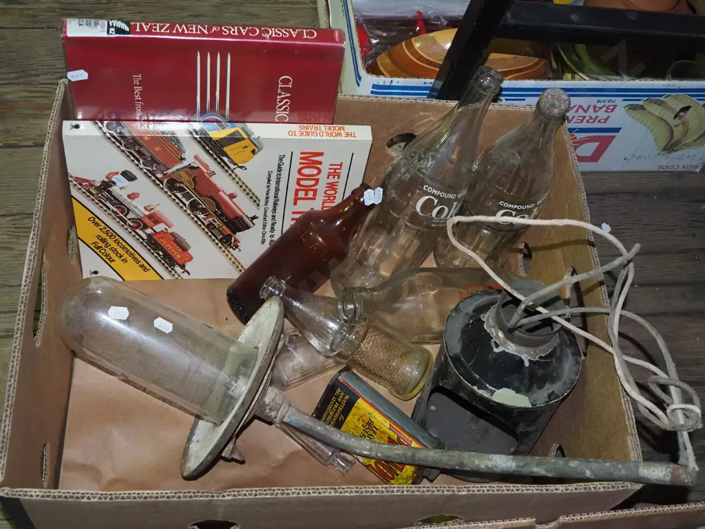 outdoor industrial light, books etc Image 1++