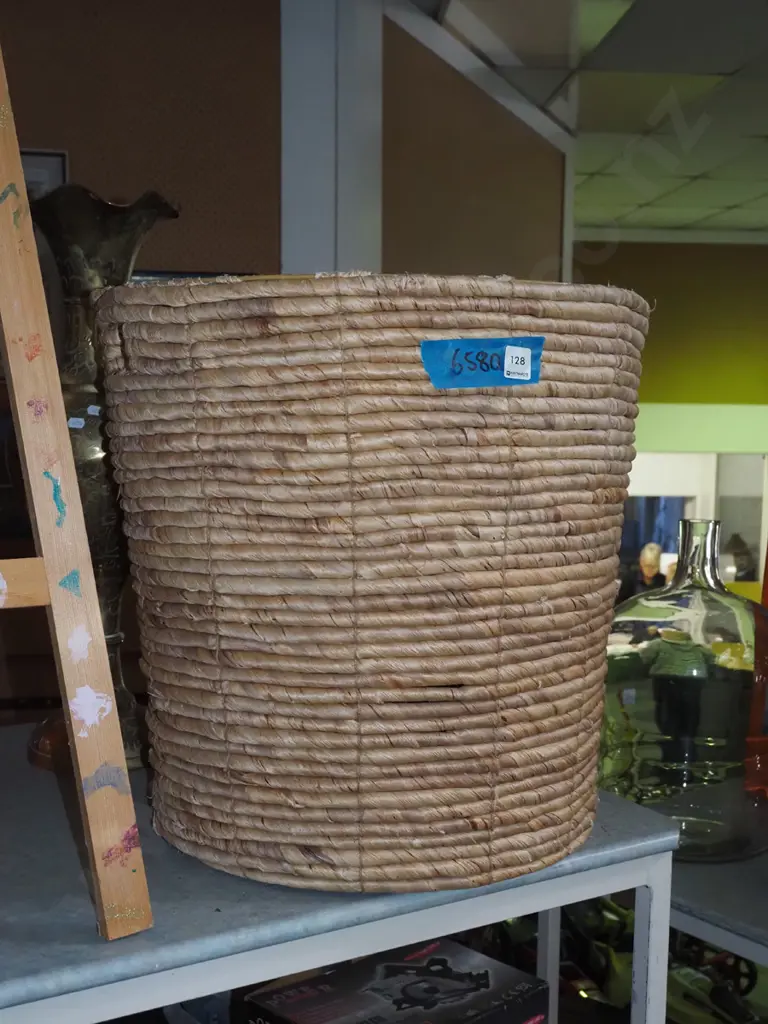 cane laundry hamper H500 Image 1++