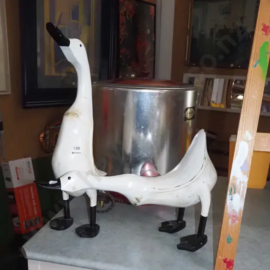 2x wooden duck figurines Tallest H500