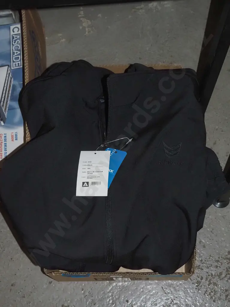 boxed 4XL soft shell vest, vests, 1x jacket Image 1++