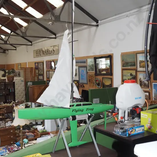 large green pond yacht - Flying Frog L1270 H2200 (limited courier options)