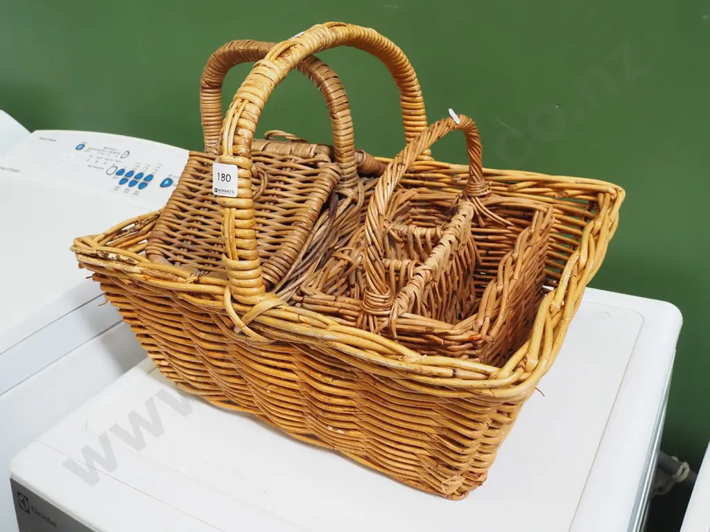 3x cane baskets Image 1++